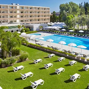 4* מלון Crowne Plaza St. Peter's By Ihg